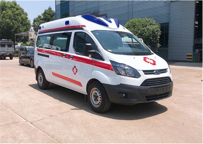 福特V362救護(hù)車(chē)